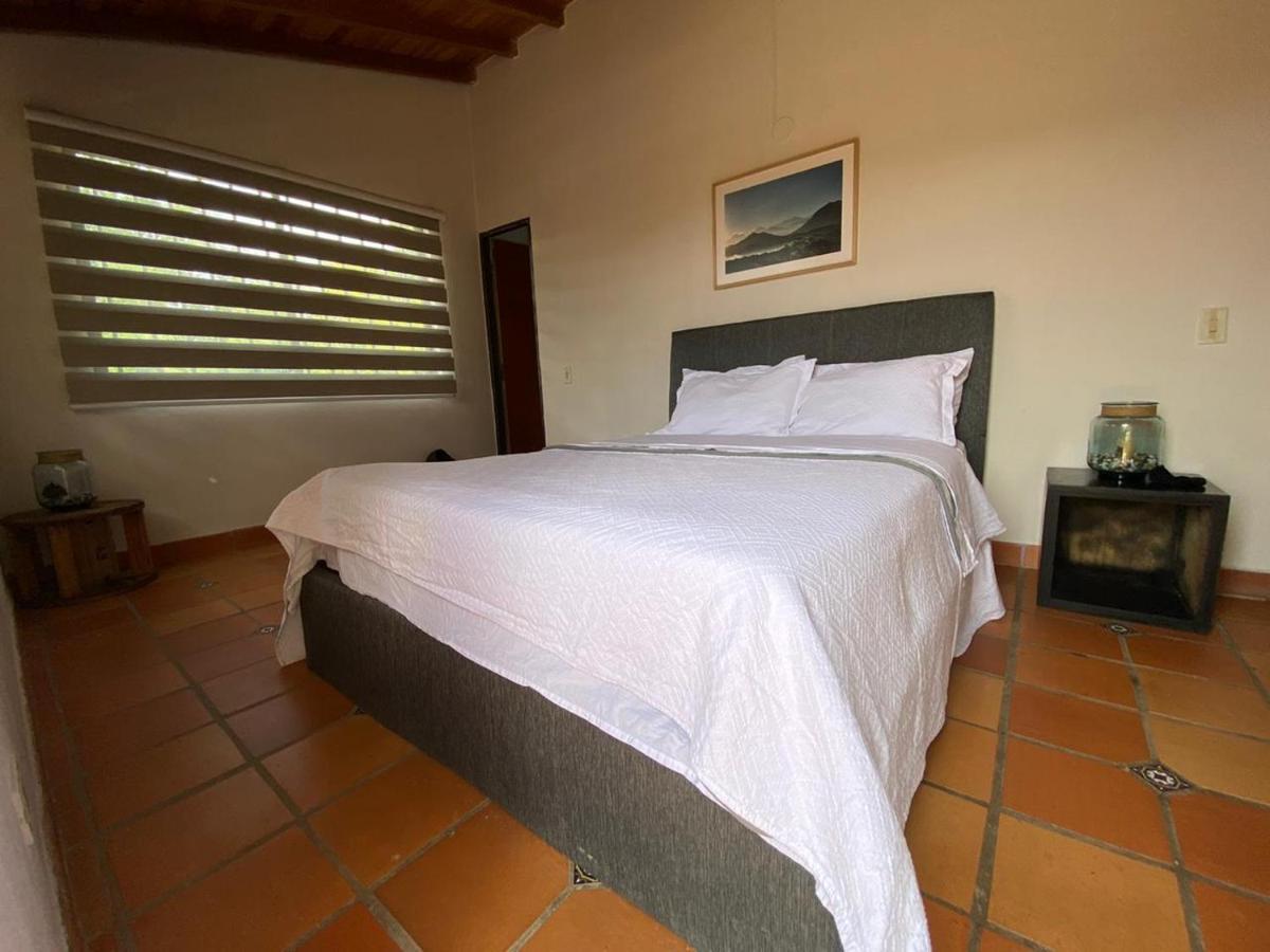 Casa Galeria Guatape Villa Esterno foto