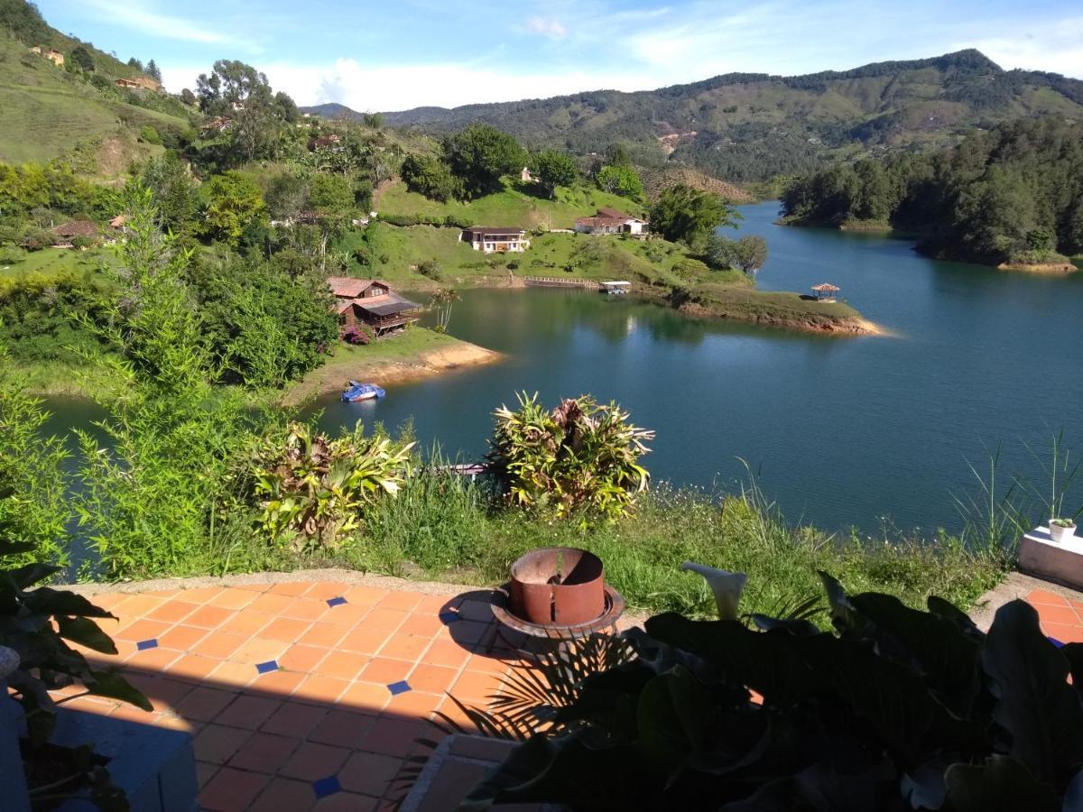 Casa Galeria Guatape Villa Esterno foto